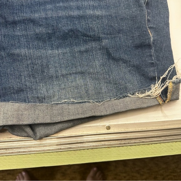 Torrid Button Fly Dark Blue Jean Shorts Distressed Hem size 20 plus size - Picture 5 of 10